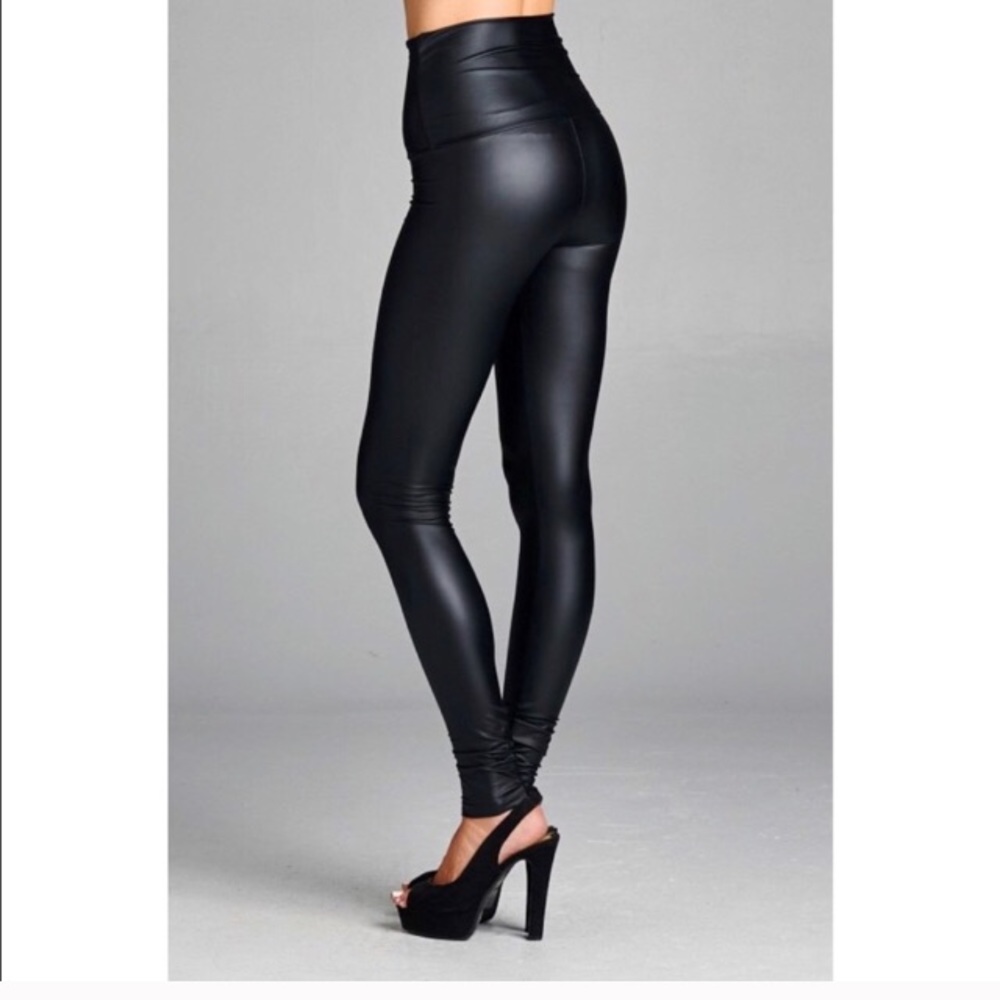 ◾️Vegan leather leggings - Picture 4 of 7